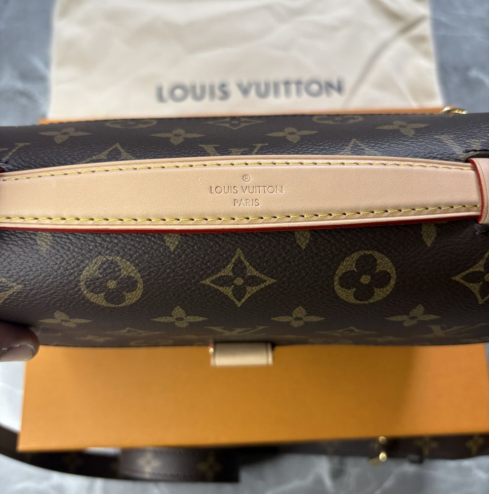Louis Vuitton Metis Bag