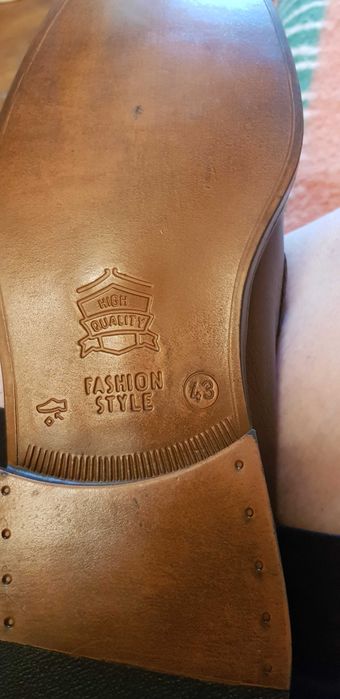 Продам новые итальянские кожаные мужские туфли 43 размер