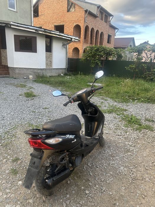 Продаю скутер ямаха джог зр 39