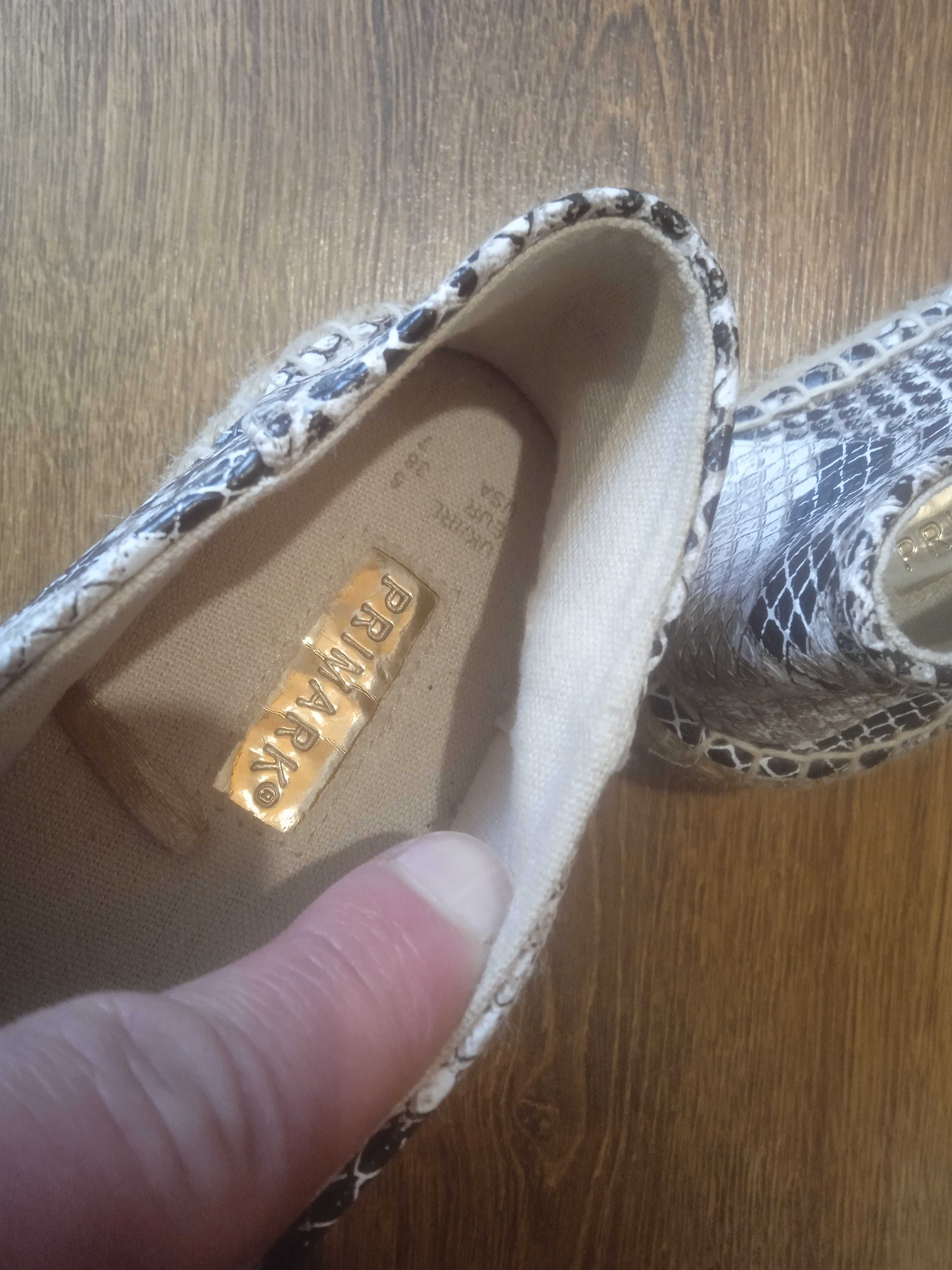 Продам жіночі  мокасини бренду Primark