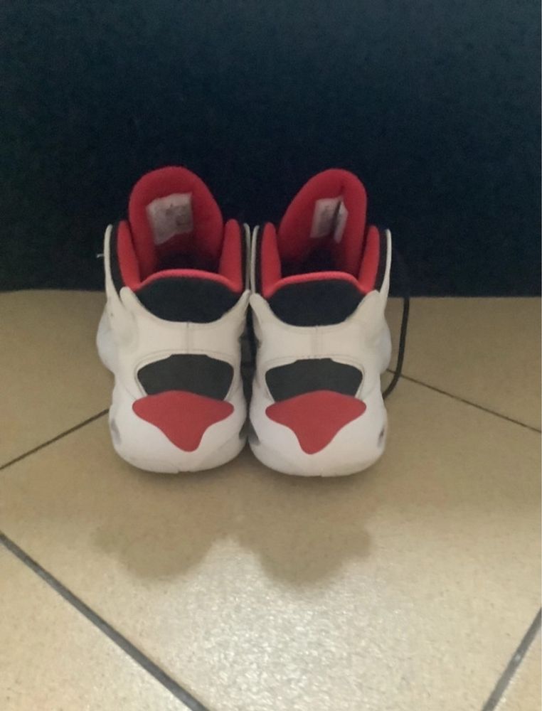 Jordan max aura 4