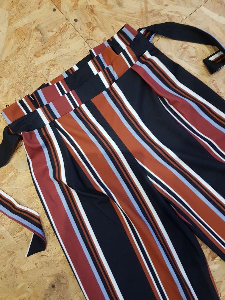Modne spodnie szerokie dzwony firmy miss selfridge roz 36/38 rozciagli