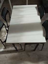 Sprzedam stół z krzesłami Ikea  100x60 wys.74 cm