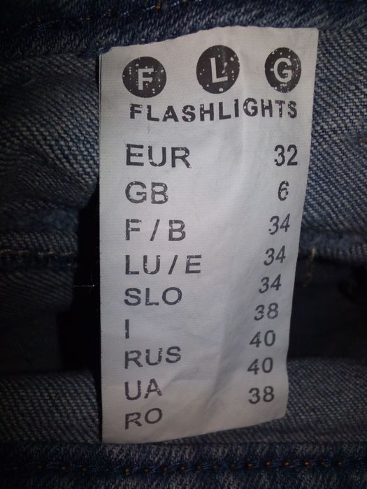 Spodnie jeansowe młodzieżowe roz.32