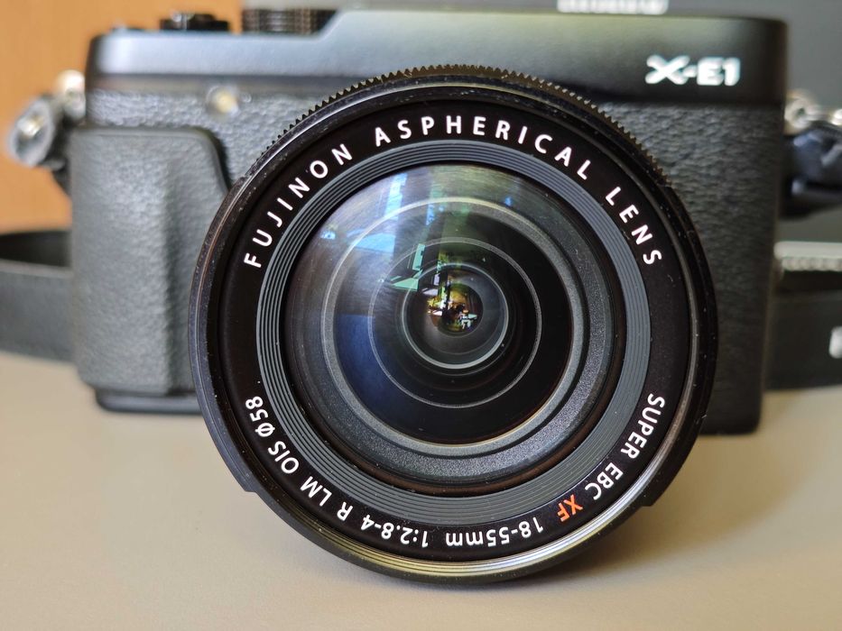 Fujifilm X-E1 Black kit XF18-55mm F2.8-4R LM OIS