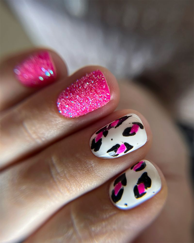Manicure i pedicure, przedłużanie paznokci