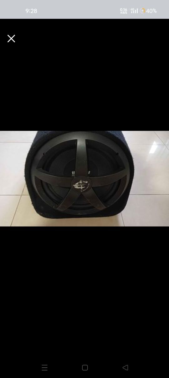 Caliber BCT112A Subwoofer com amplificador 1000 W