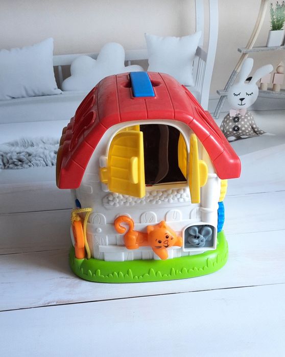 Інтерактивний будинок- сортер розвиваючий 12м+, чудовий стан