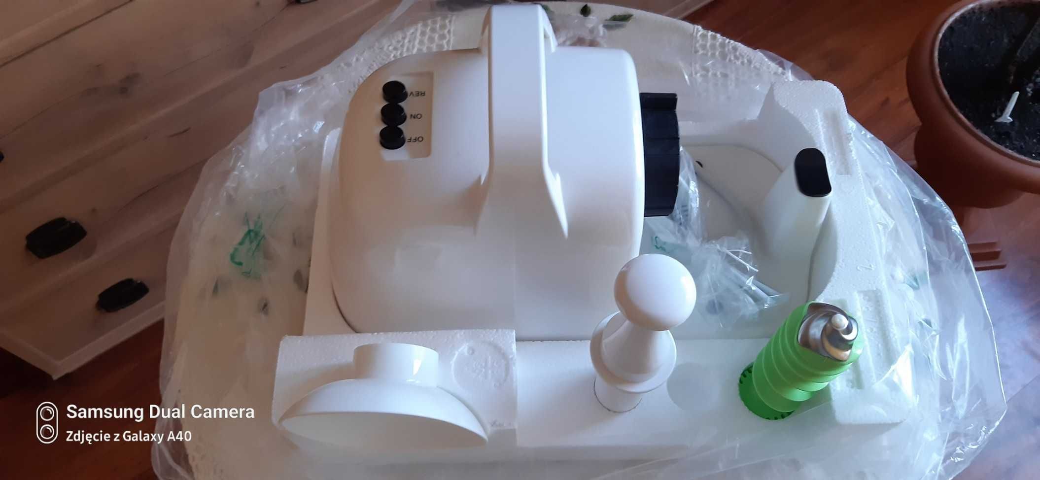Healthy juicer electric by Lexen-elektryczna wyciskarka do soków