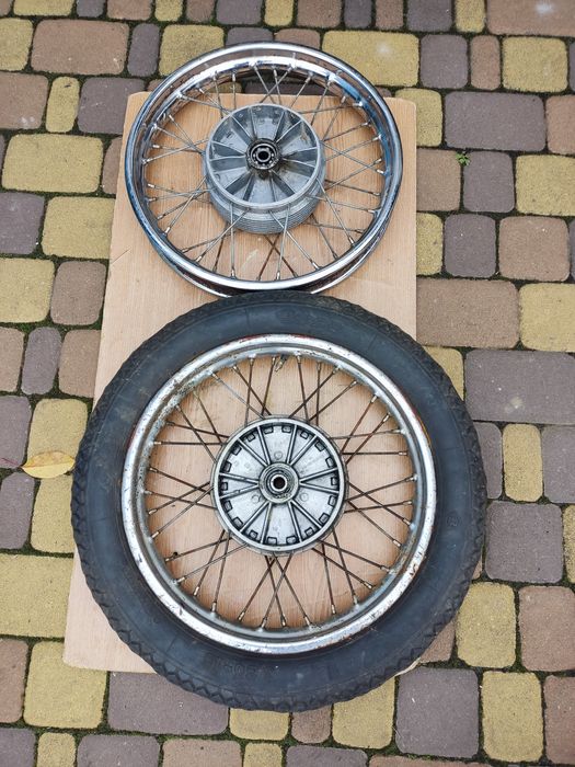 Колеса з резиною Барум Ява-Чезет 16-18