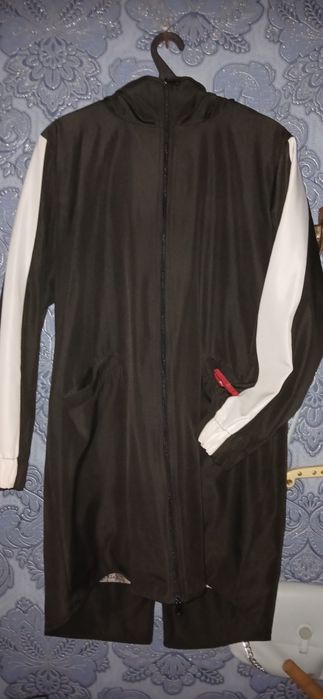 Тренч 54розмір. ..