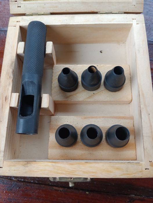 Приспособление для снятия  подшипников ,клапанов Ваз. .