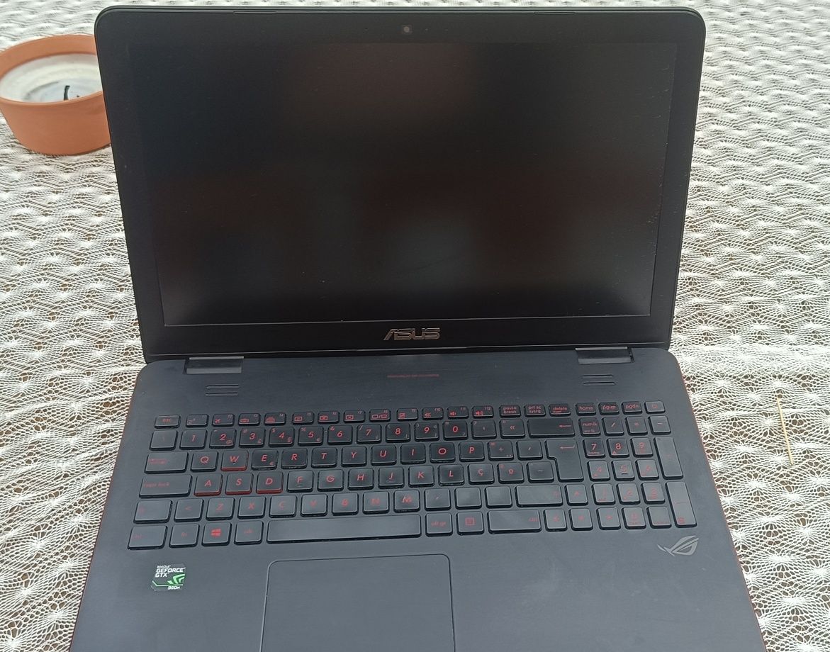 Portatil rog asus