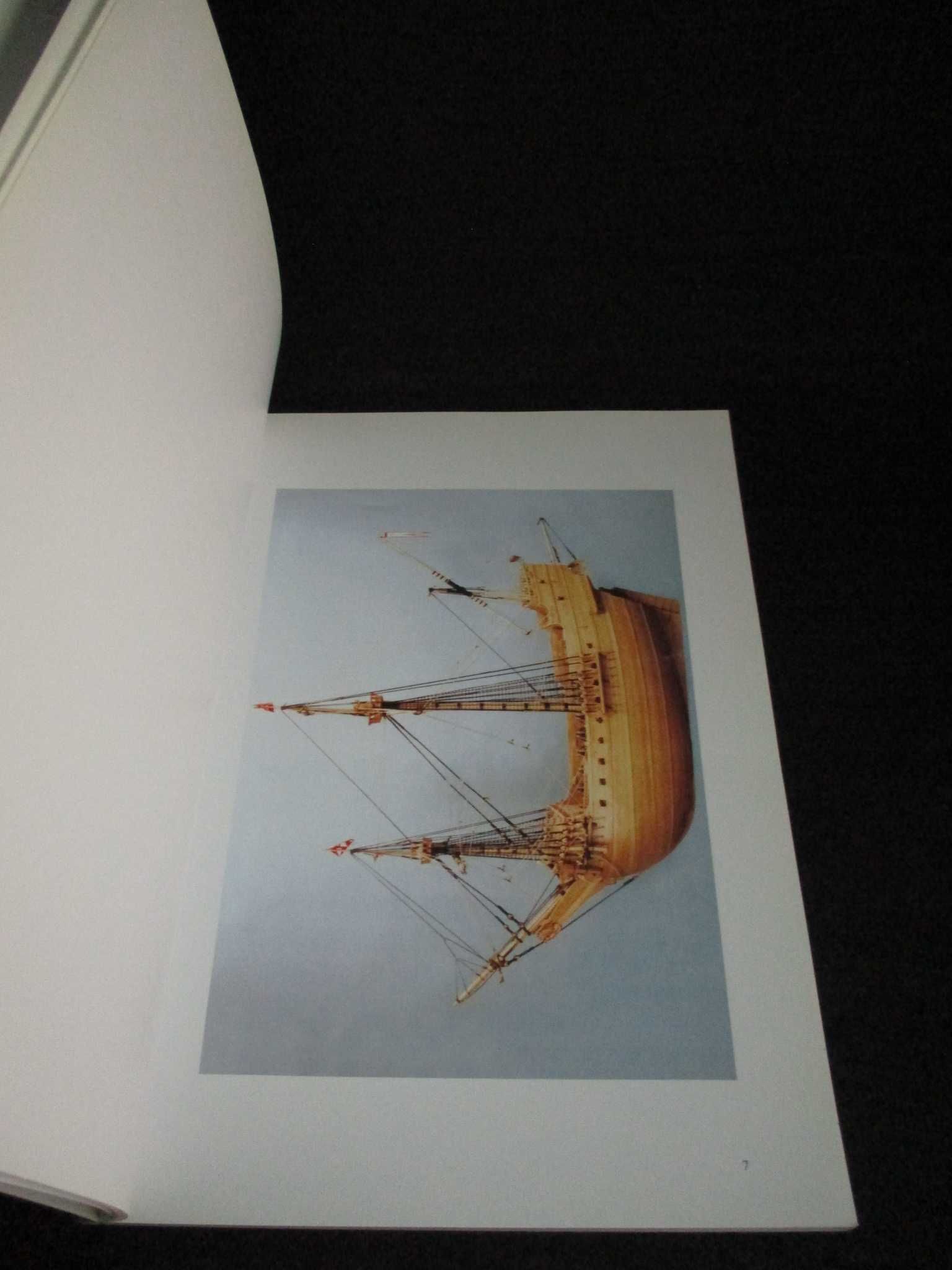 Livro Modelo da Nau Madre de Deus Museu da Marinha