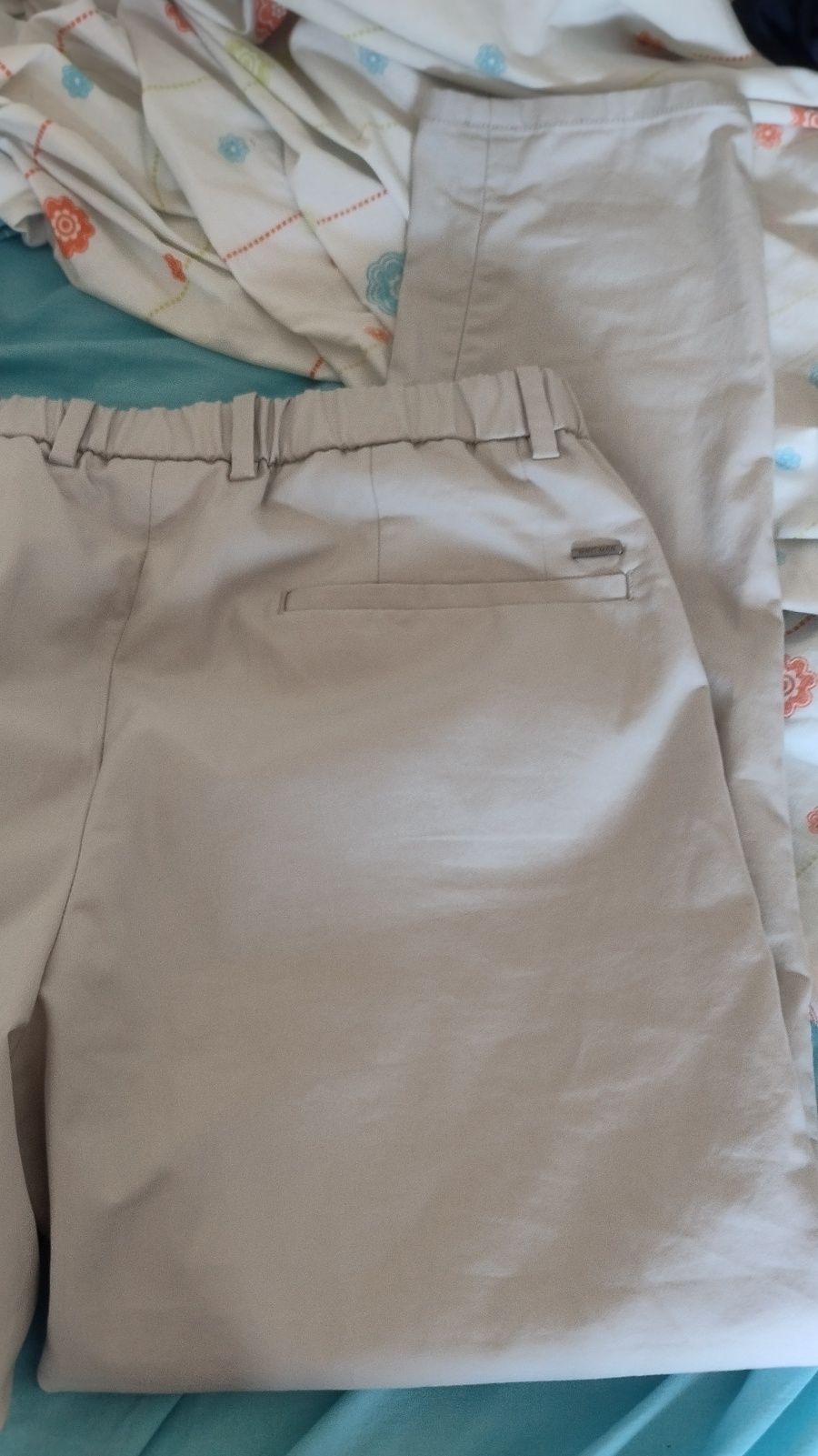 Calça chino Mango n40 bege
