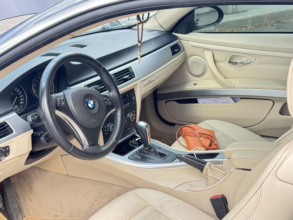 BMW e92 325i 2010
