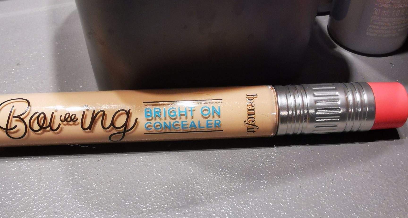 Benefit BOI-ING Bright On korektor pod oczy