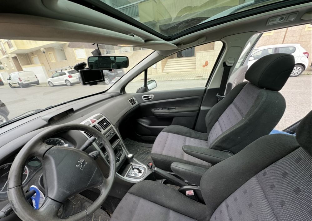 Peugeot 307 sw com caixa automatica avariada