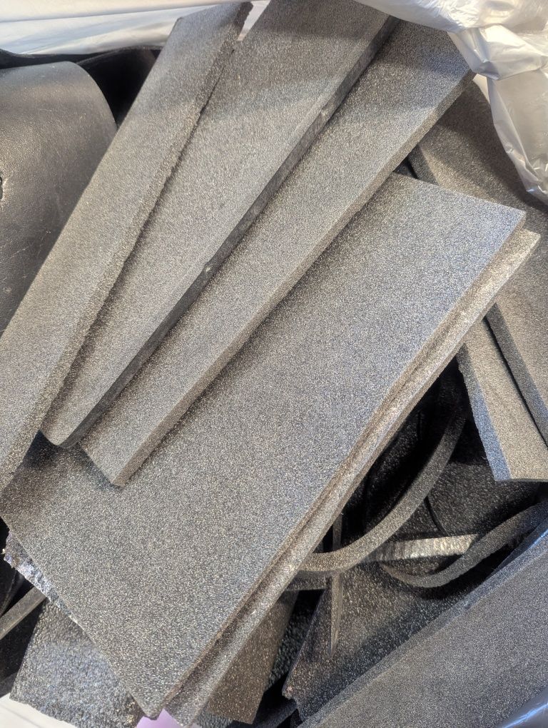Pianka techniczna poliuretanowa wypełnienie