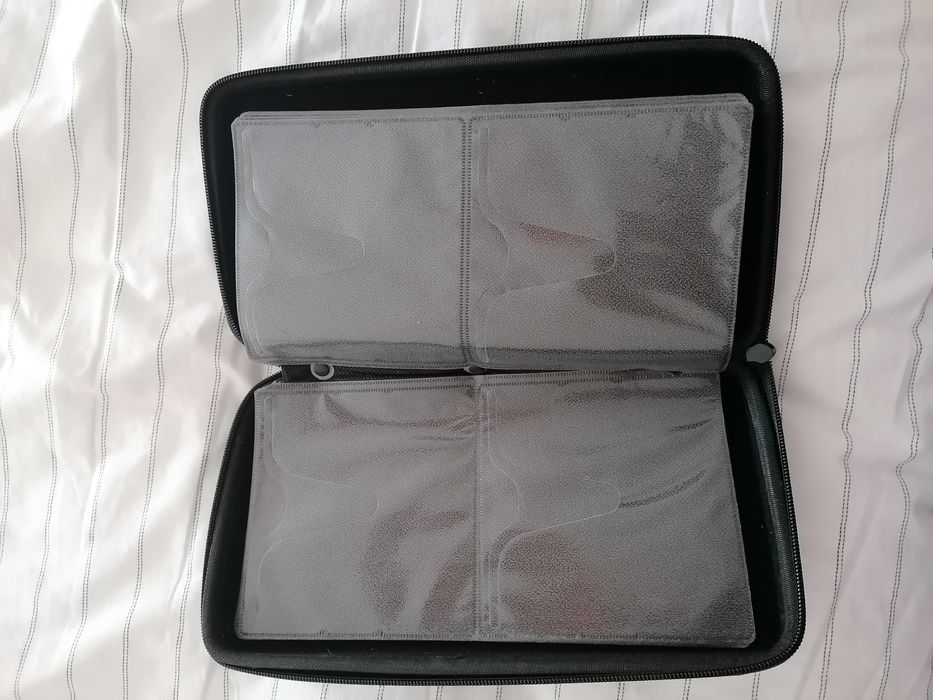 Bolsa porta CD com fecho