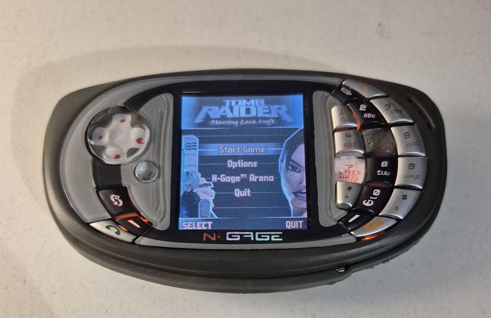 Nowa Nokia N-gage QD Tomb Raider