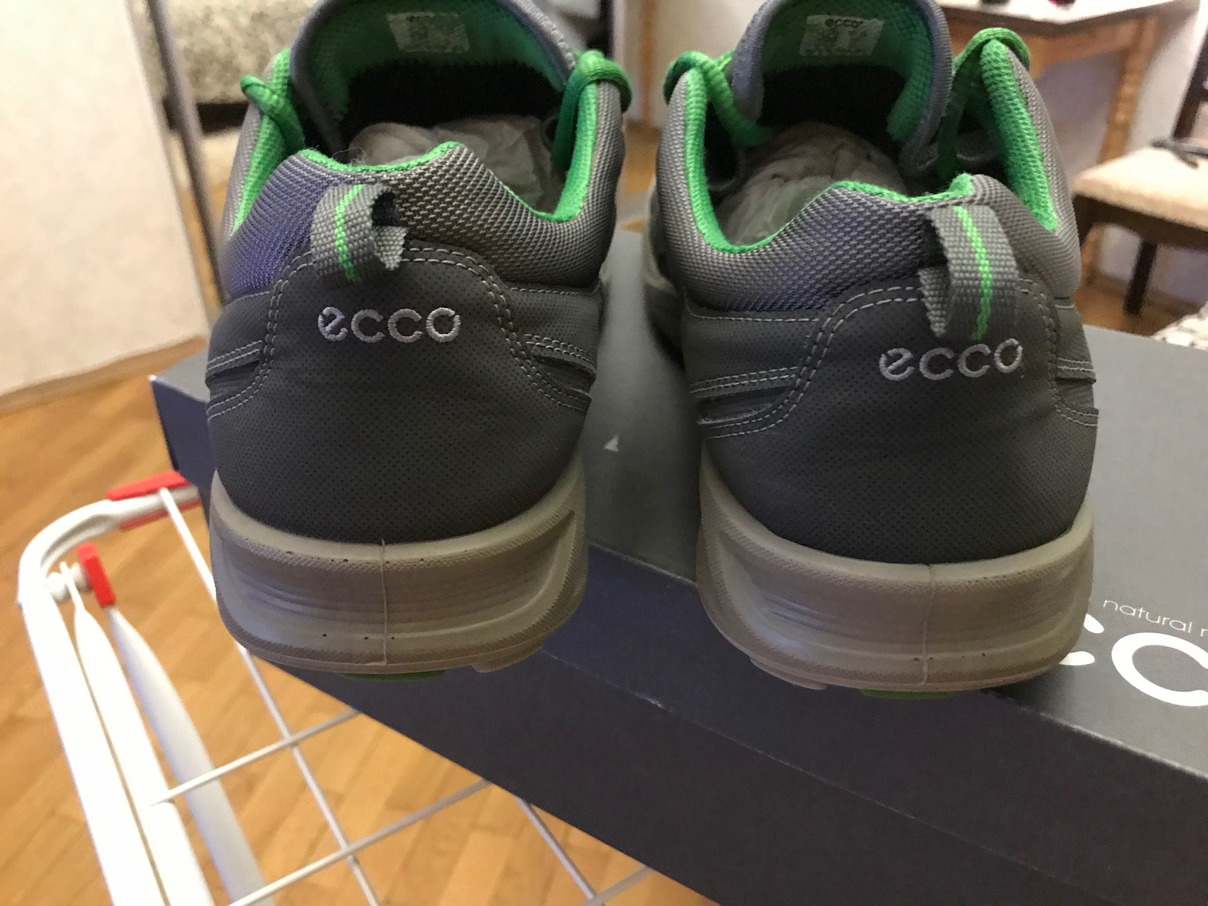 Продам чудову модель,кросівки/кроссовки Ecco на gore tex.