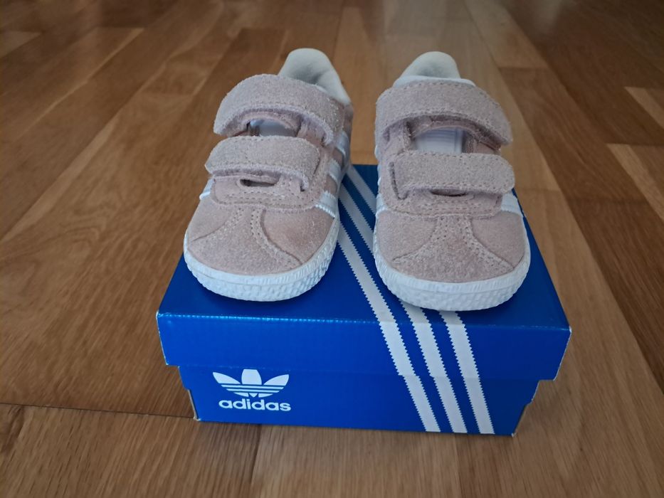 Ténis Adidas Gazelle - Cor de rosa tam. 19