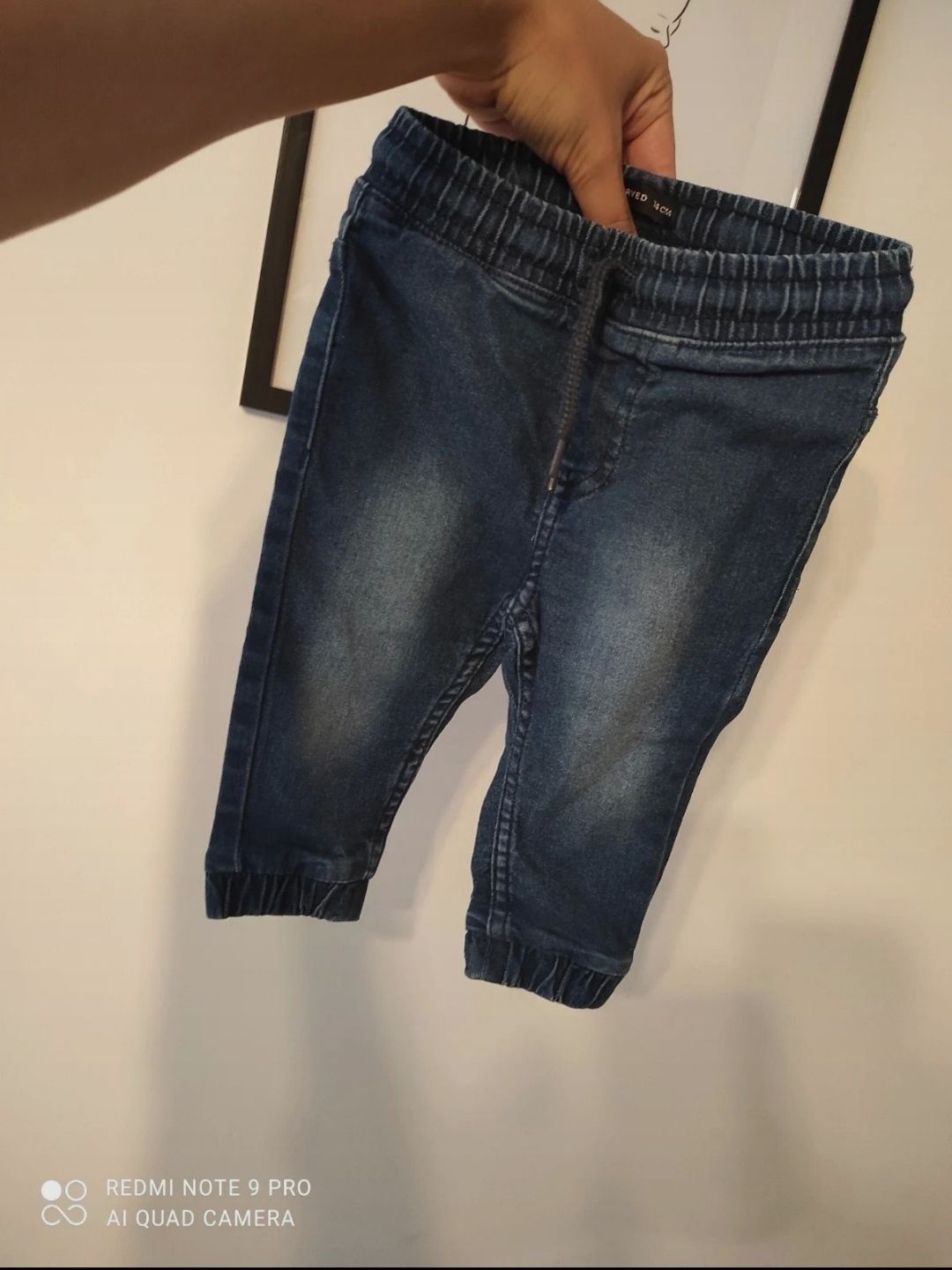 Spodnie Reserved Joggery rozmiar 74 cm