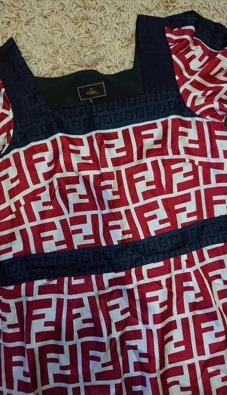 Красивое шелковое платье fendi р. S/Xs