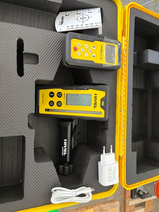 Nivel System Niwelator laserowy NL 640 R lata statyw RD 600 Nowy fv