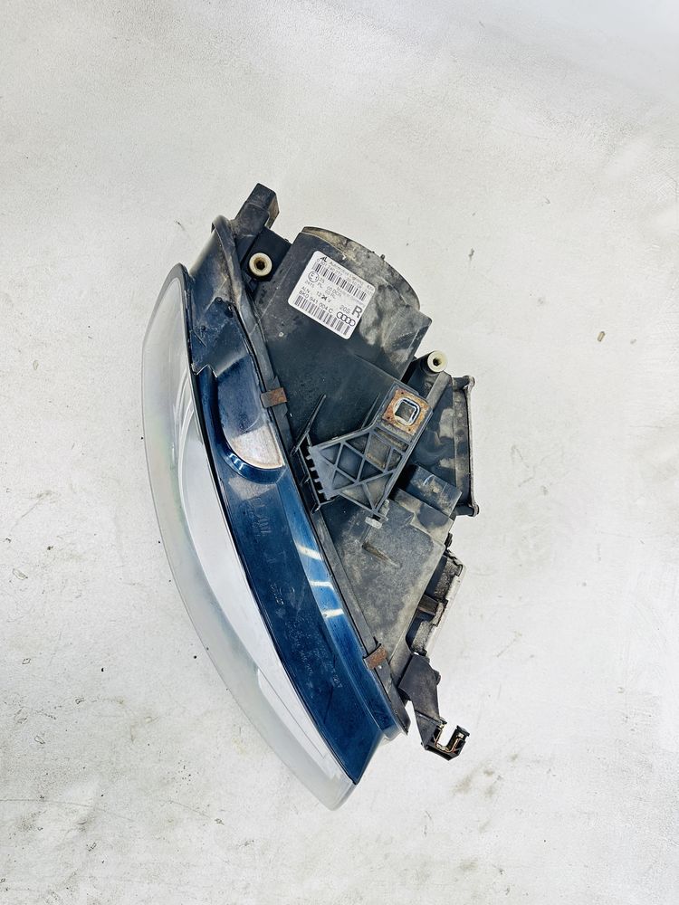 Audi A4 B8 lampa prawa przednia BiXenon Led prawy przód