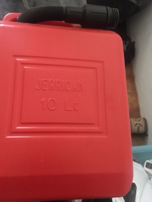 Vende jerrican 10 lt