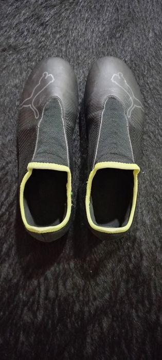 Chuteiras tamanho 40 quase novas