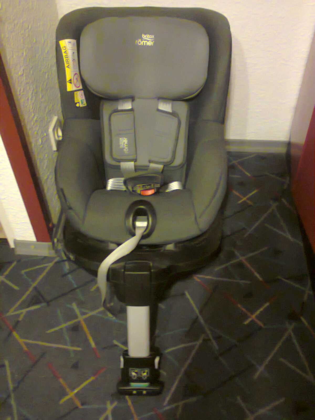 Fotelik dziecięcy do samochodu Britax Romer Dualfix M i-Size