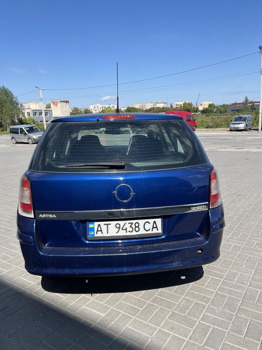 Опель Астра 1,7 дизель 2011