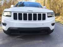 Zderzak przedni kompletny pdc kolor biały pw7 grill Jeep Grand Cheroke