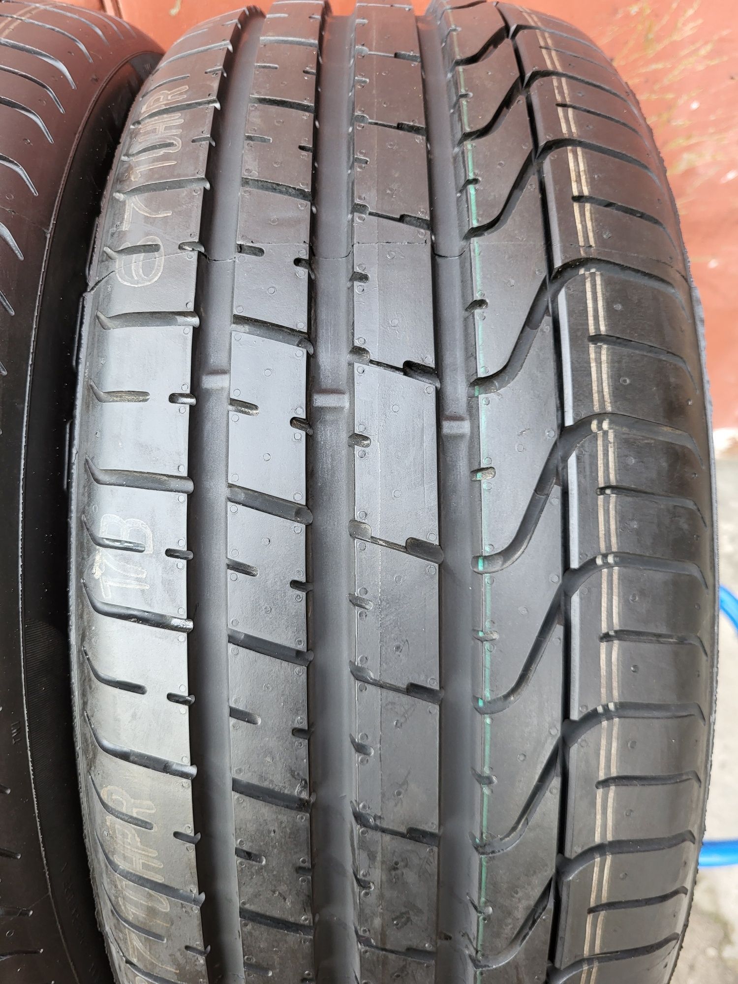 235/50/19 R19 Pirelli PZERO MO 2шт ціна за 1шт літо шини