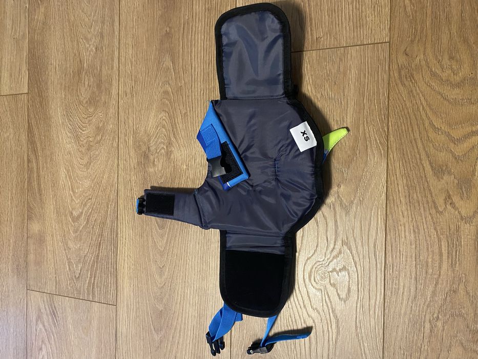 Kamiezlka ratunkowa dla psa