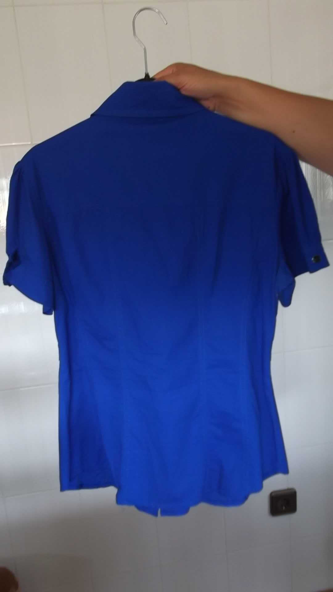 Blusa Azul M/L como nova