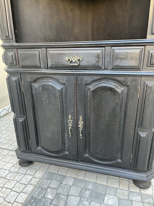 Movel de canto / cantoneira de Pau Preto muito antigo