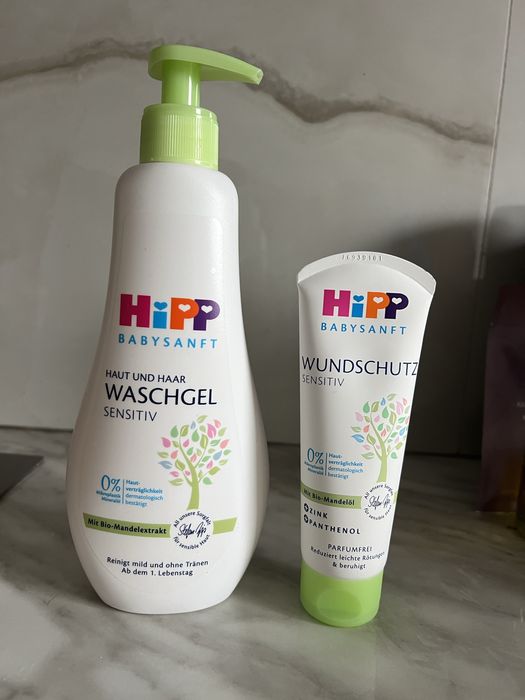 Нові Продаю Hipp гель для купання та крем під пігузок