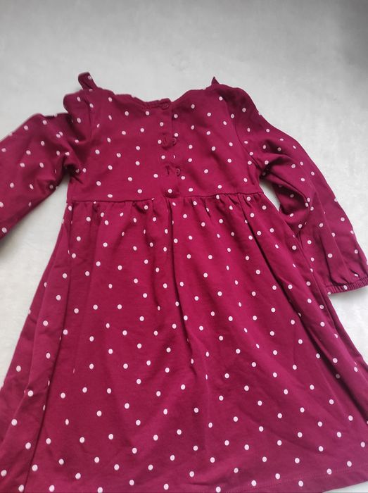 Сукня на дівчинку.