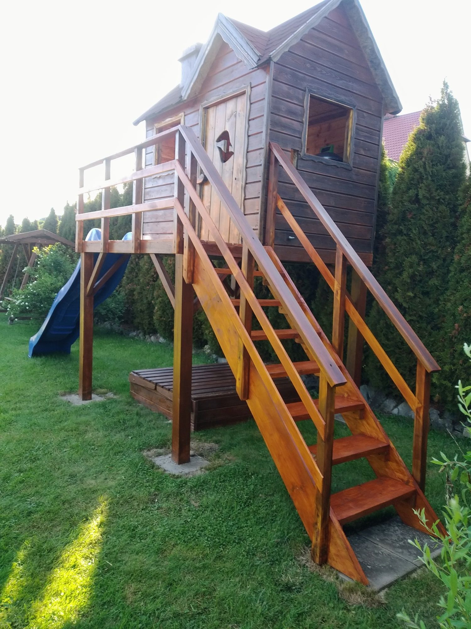 Domek z kominkiem i balią