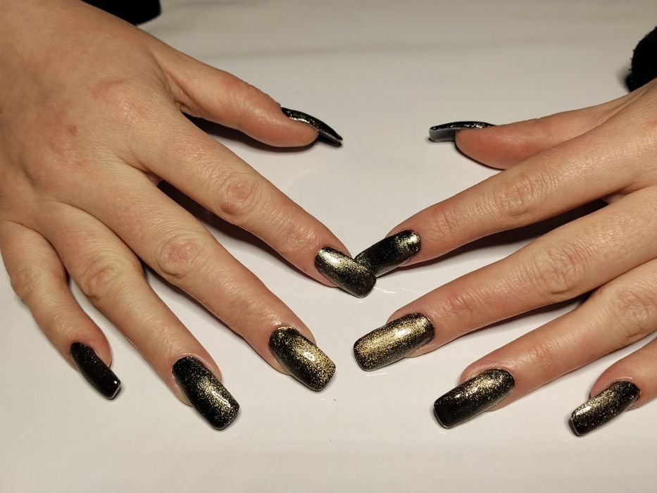 Модели на маникюр, наращивание, центр возле Мост Сити