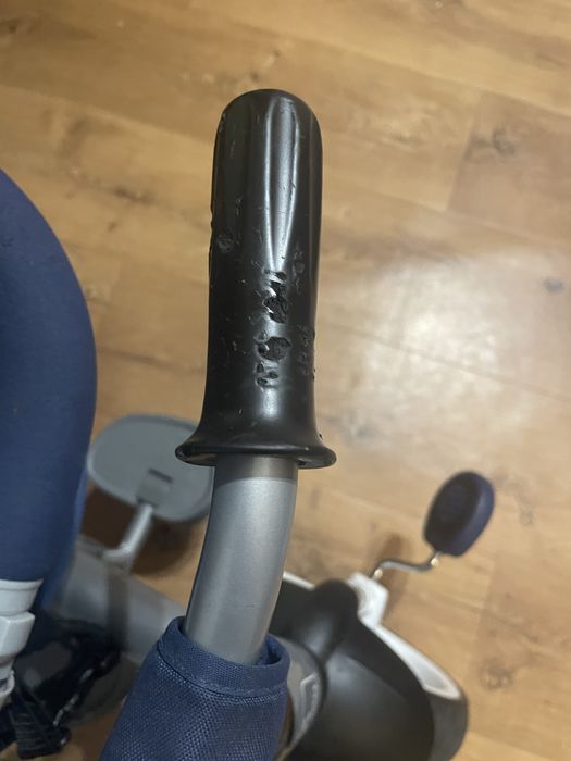 Велосипед с родительской ручкой Trike