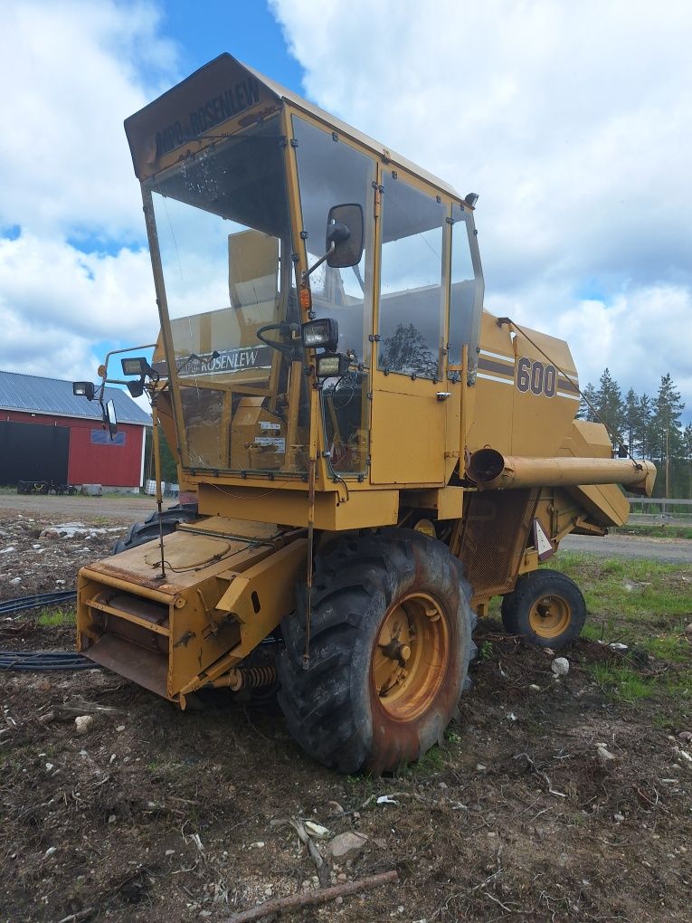 Sampo 600 Комбайн зерновий Сампо 680