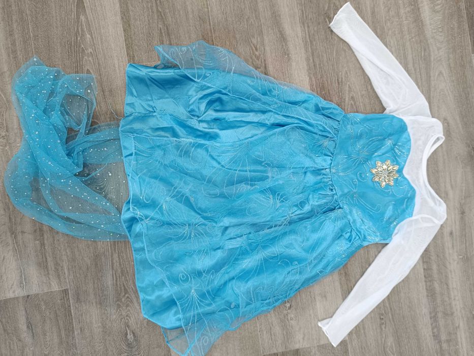 Strój na balik Elza r.110-122