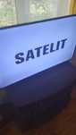 Телевизор SATELIT 43F9100ST  43 диагональ