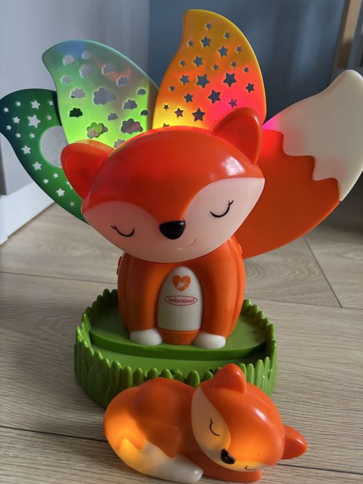 projektor i lampka nocna Infantino 3 w 1 z liskiem