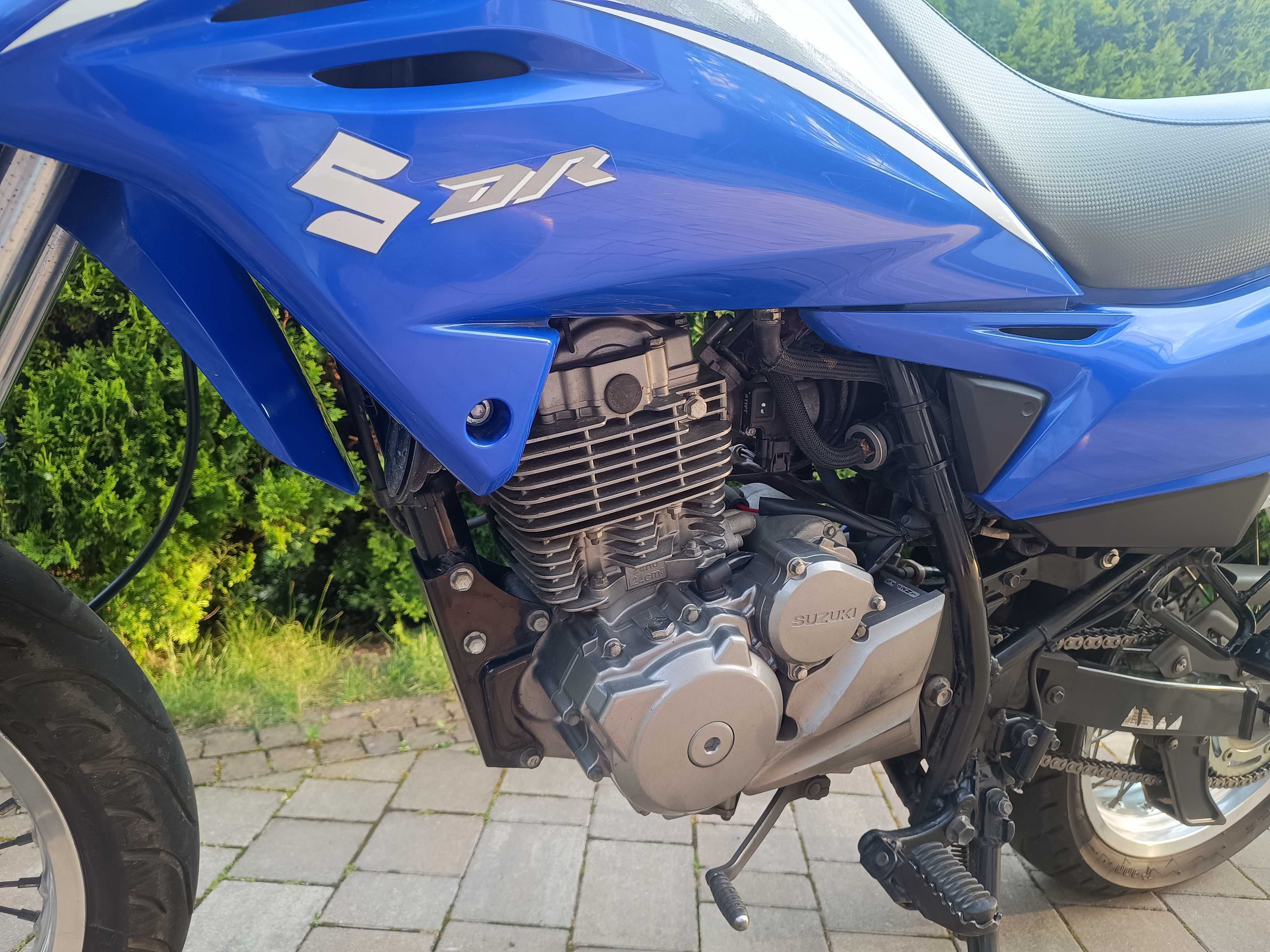 Suzuki DR 125 SM